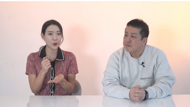 화이트 배경 2인 촬영